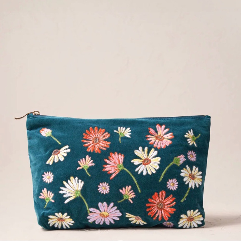 Elizabeth Scarlett Wildflower Everyday Pouch